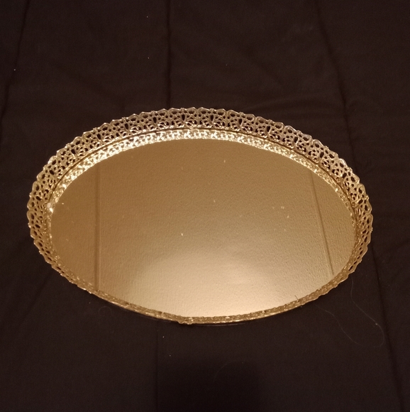 - Vintage Vanity Mirror - Picture 2 of 4